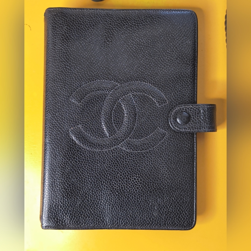 Chanel Vintage Medium Caviar CC Agenda Planner Black Gold Rings Made in France